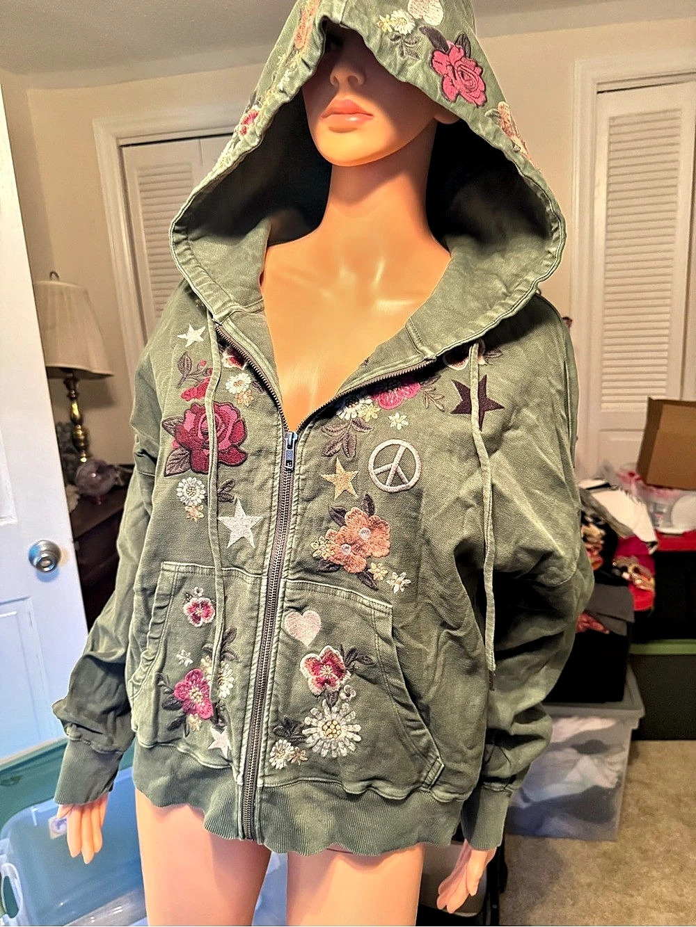 Billy T Embroidered Hooded Bomber in Green